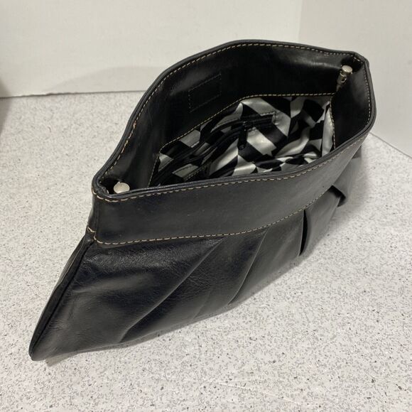 Vintage Y2K Fossil Black Leather Clutch Purse Metal Frame Satin Lining Topstitch - Picture 5 of 10